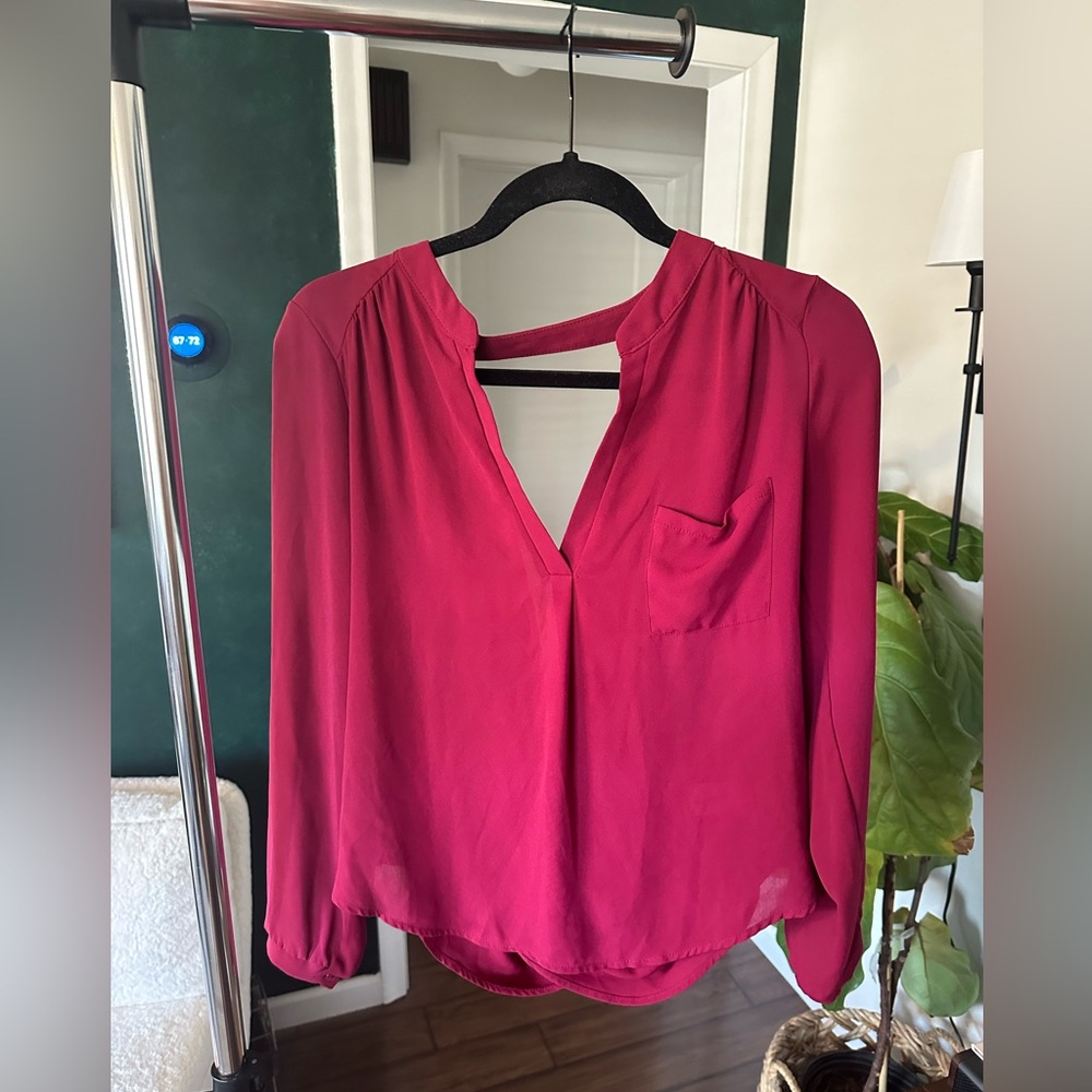 ASTR - open back blouse - fuschia